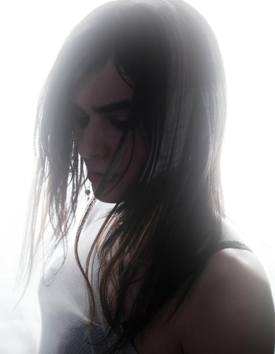 PopBase's tweet image. underscores has released a remix of her track ‘Do It’ featuring Yves.