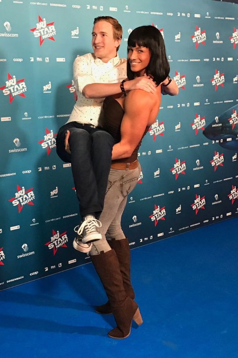 lift and carry film and tv tweet media