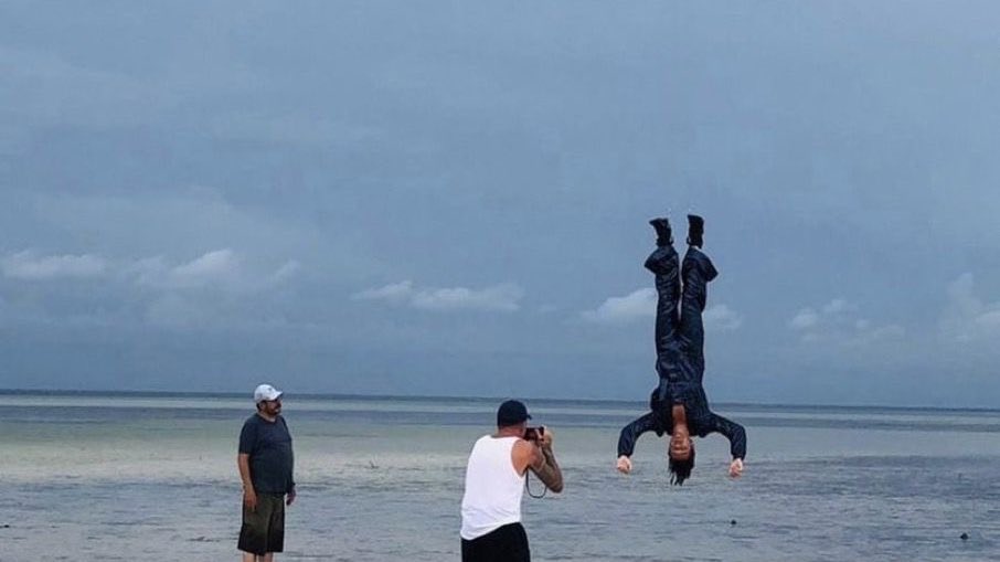 ash || L❥VE tweet media