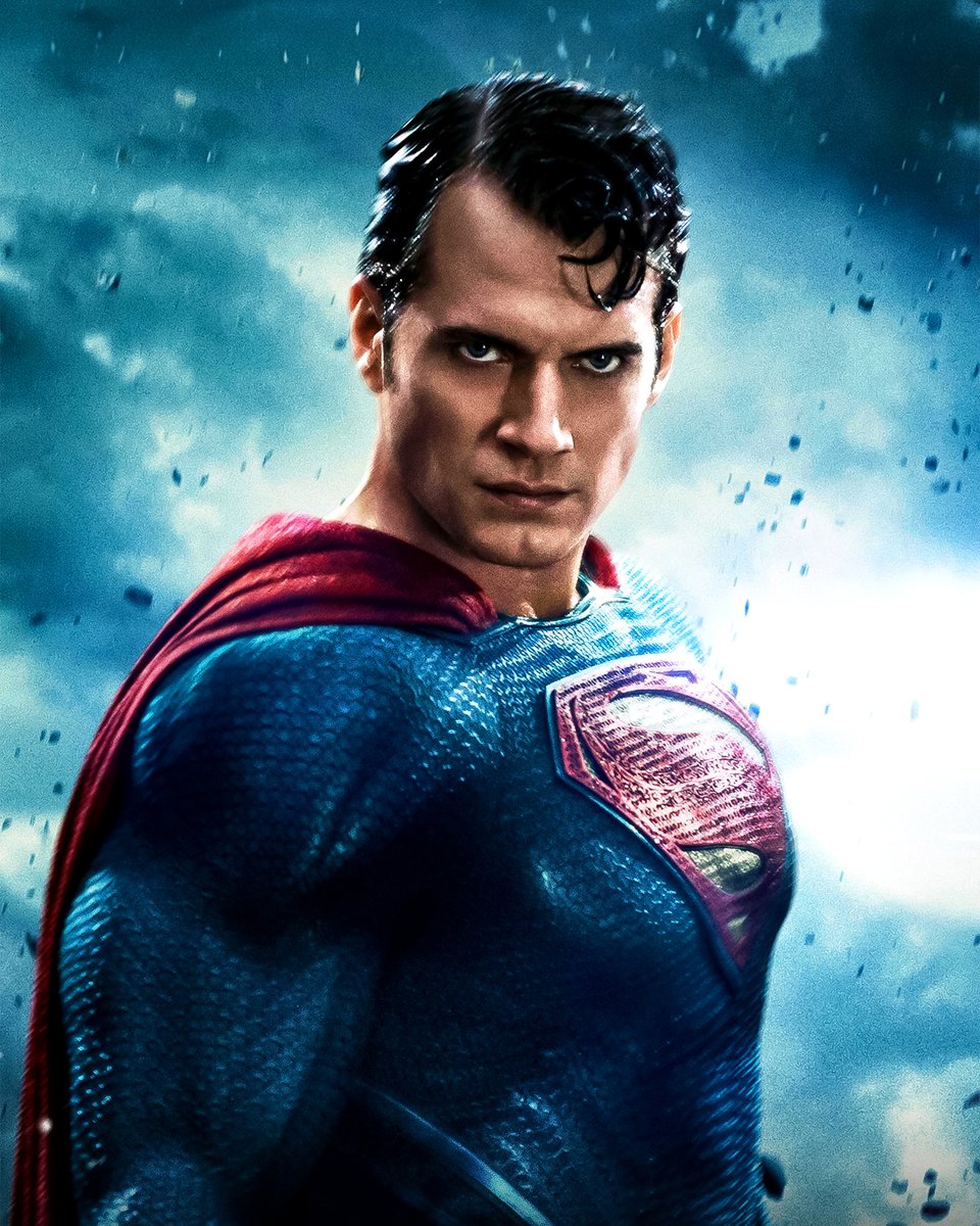 DCU_Direct's tweet photo. MAN OF STEEL artist Jay Oliva says Henry Cavill's #Superman was set to evolve as a fighter in the DCEU:

"Eventually I would see Batman training him post ['Justice League'] so he'd be pretty scary by the time he confronts Darkseid." https://t.co/5b2tXrnf9v