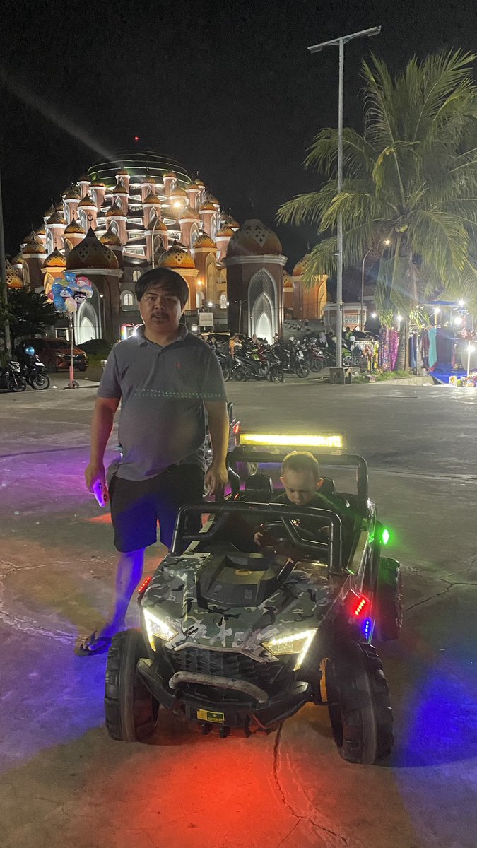 icanool's tweet photo. Bapak on duty 🥰 https://t.co/7dS3ONGs4Z