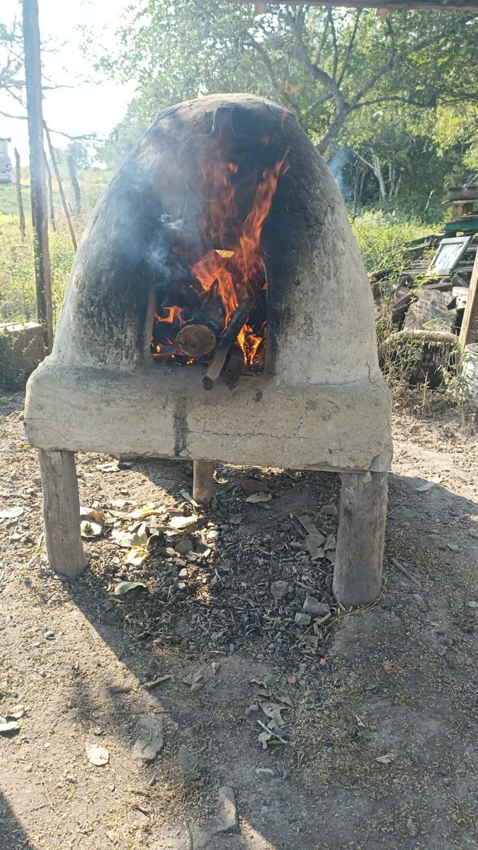 AAAAzzzzul's tweet photo. Que comience el horno para el pan 🥐 🍞  #mezquitegordo #puebloviejoveracruz  #Tampico #madero #Altamira https://t.co/ZWmaEkYh1P