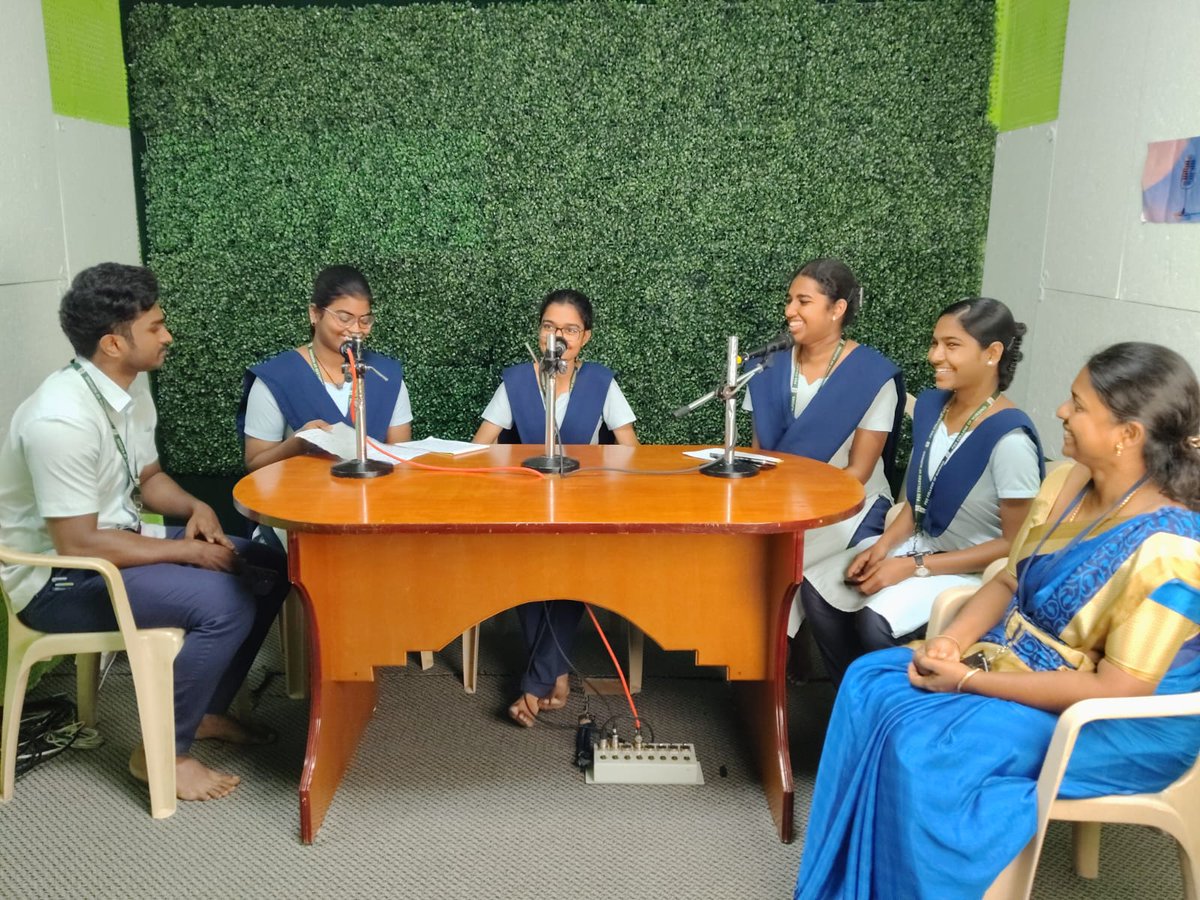 PSGCN1's tweet photo. Tune in to PSG Community RADIO FM 107.8 special awareness talk on cervical cancer prevention, by the Community Health Nursing department faculty and students! shared insights . It will be broadcasted from Jan 24 to Jan 28 at 9 am nd 8 am Stay tuned... https://t.co/8jyvaccm7b