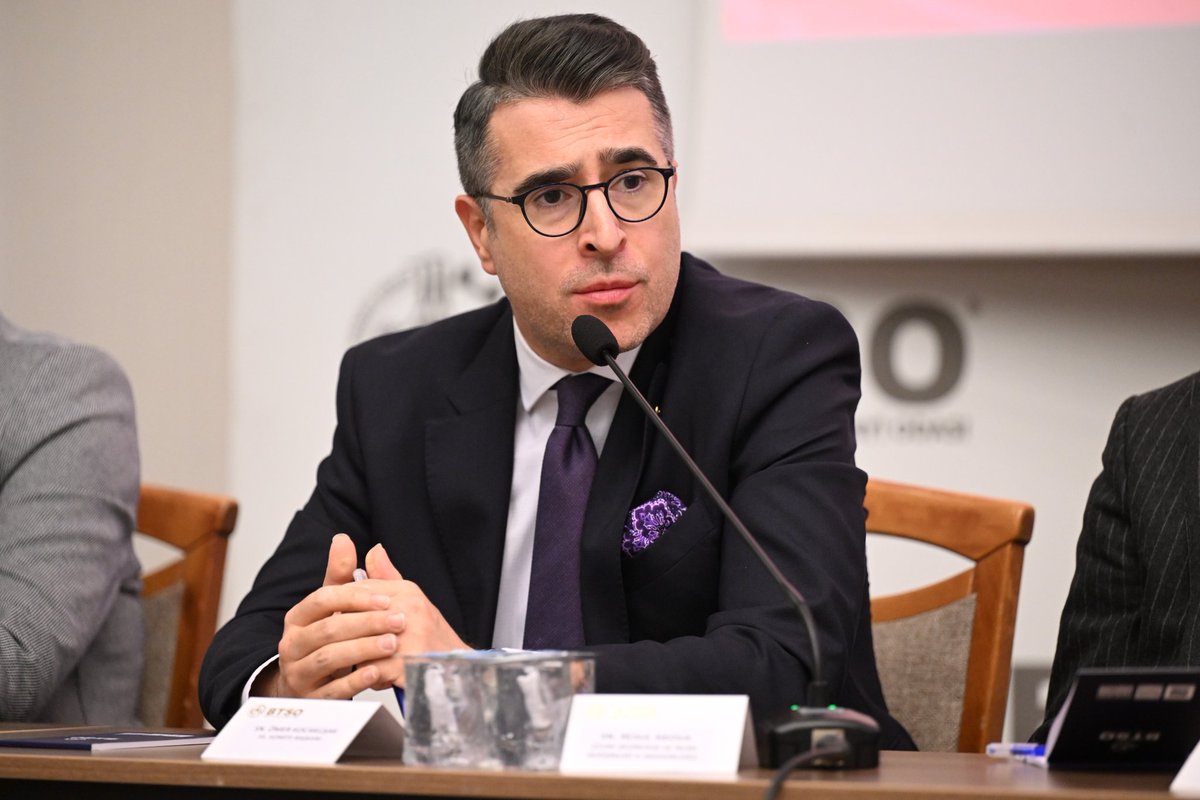 omerkocakusak's tweet image. Bursa Ticaret ve Sanayi Odamız çatısı altında, 55’inci Meslek Komitesi Genişletilmiş Sektörel Analiz Toplantısı’nda sektörün beklenti ve eğitim başlıklarını ele aldık.
#BTSO #55MeslekKomitesi #Danışmanlık #Müşavirlik #Bursa