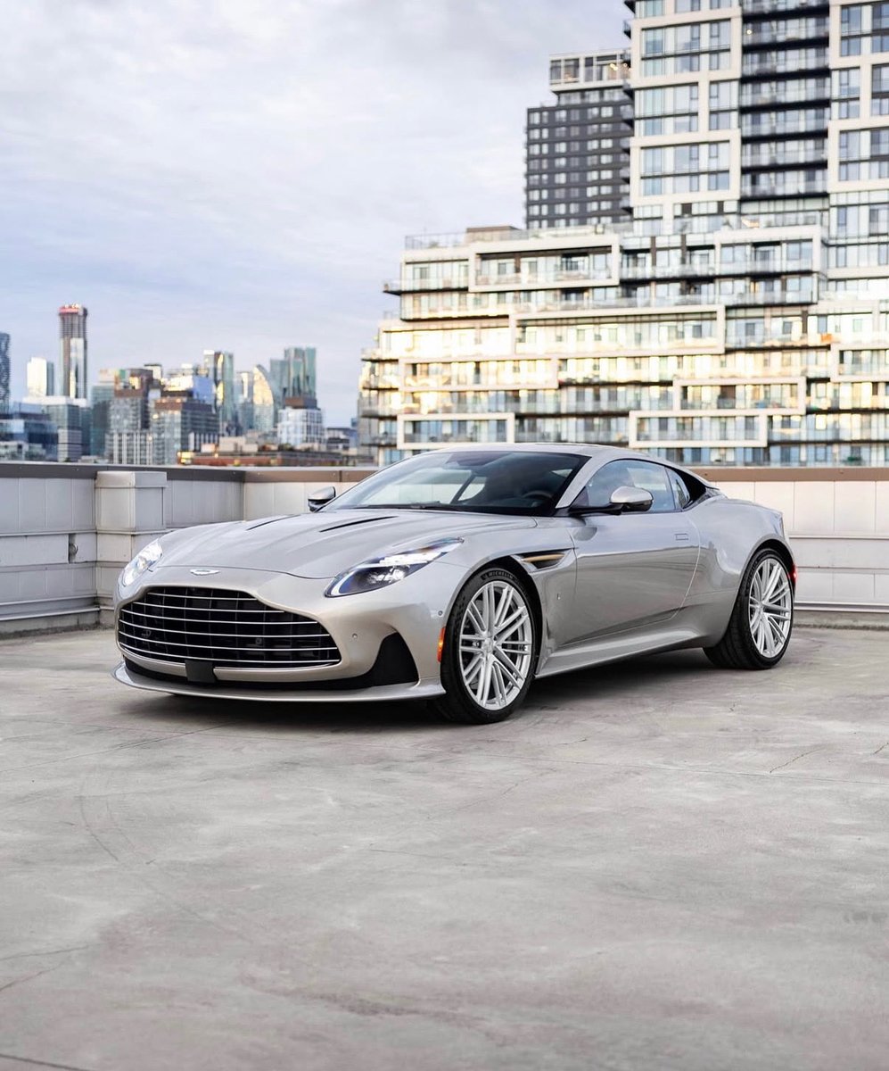 CarDealCanada's tweet photo. Shaken, not stirred 🍸

📸 | toronto_supercar_spotting https://t.co/ZXvdR13UL2