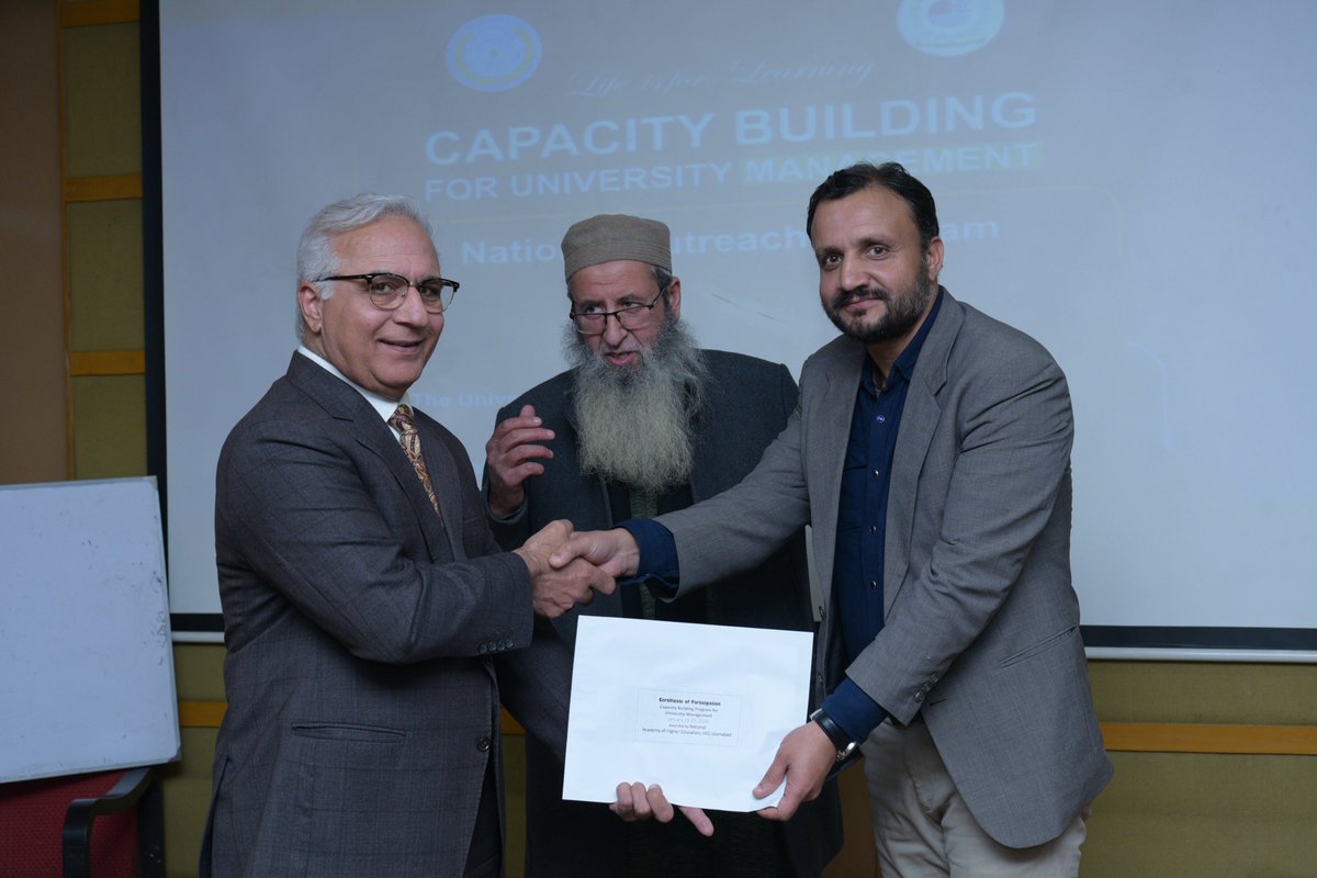 UAJK_Official's tweet photo. Certificates were presented to administrative officers at @UAJK_Official upon successful completion of NOPM, reflecting the university’s commitment to capacity building and professional development.
#UAJK #NOPM #HigherEducation https://t.co/M9ZdsHZSZP
