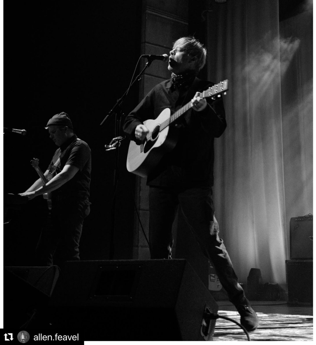 THE OCEAN BLUE tweet media