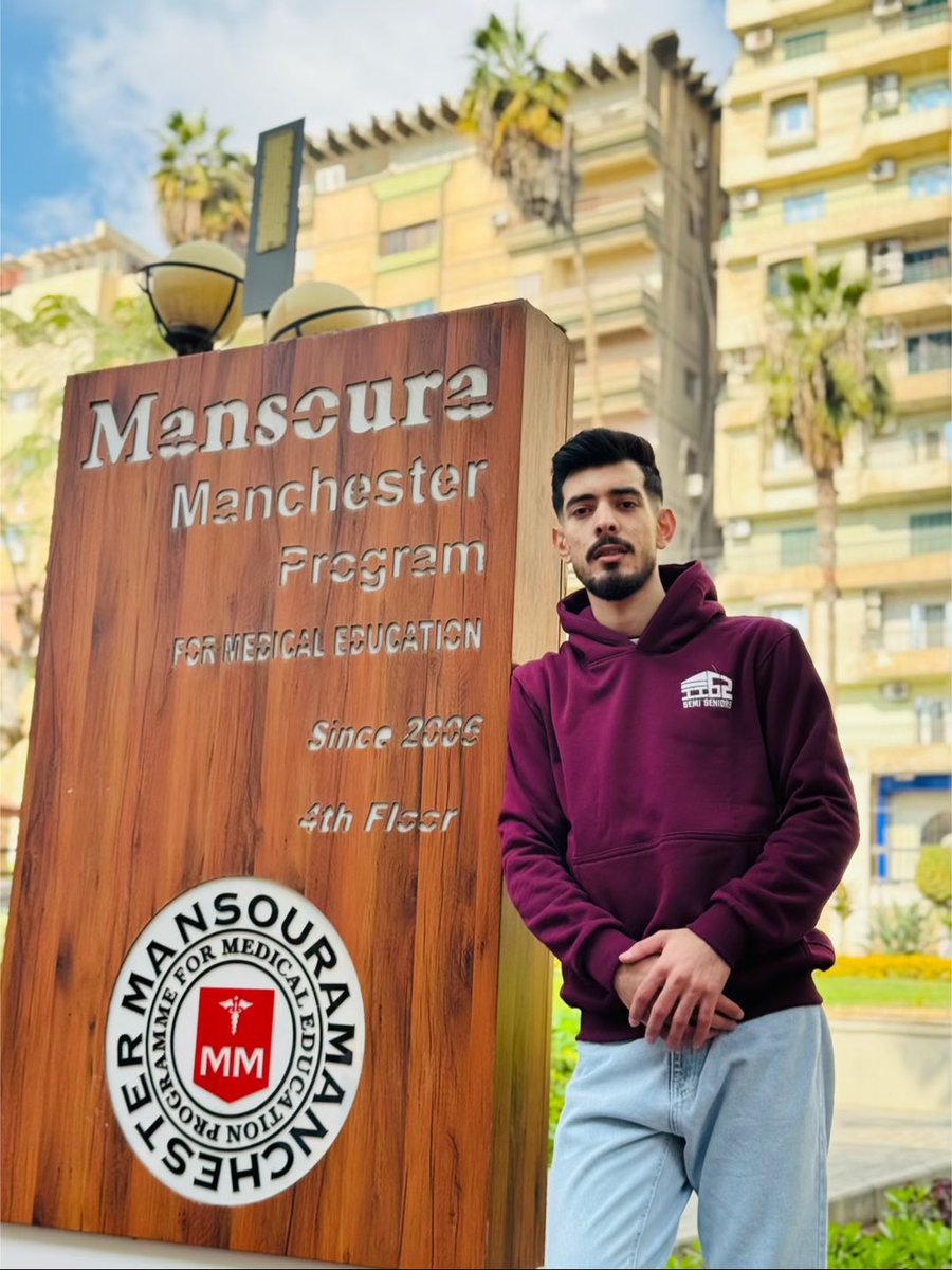 Hamza0is's tweet photo. Sem senior -Mansoura 🩺👨‍⚕️
#medical #طب #المنصورة #medicine #مصر #جامعة_المنصورة https://t.co/ycnfSSFZdN