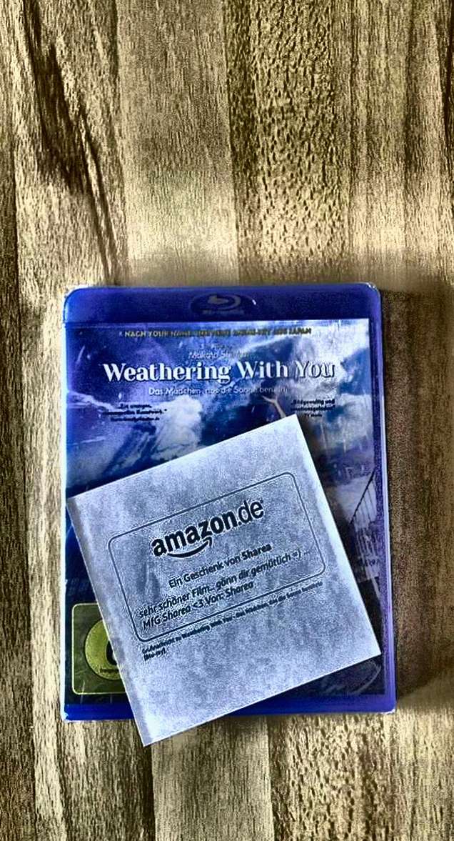 LexiLovely143's tweet image. 🦜👑 I held a cup of tea and felt content