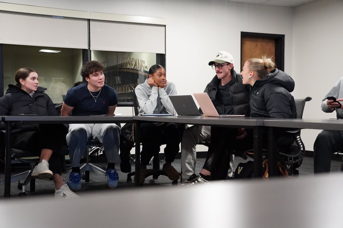 VandySuccess's tweet image. Our first SAAC meeting of the semester set the tone—bringing student-athlete voices together, building connections, and working collectively to make an impact. 

Excited for what’s ahead as we continue to lead, serve, and grow together! 

#AnchorDown