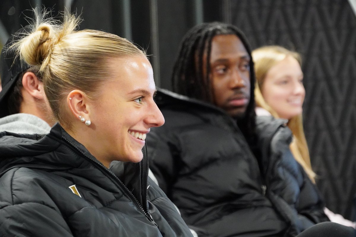 VandySuccess's tweet image. Our first SAAC meeting of the semester set the tone—bringing student-athlete voices together, building connections, and working collectively to make an impact. 

Excited for what’s ahead as we continue to lead, serve, and grow together! 

#AnchorDown