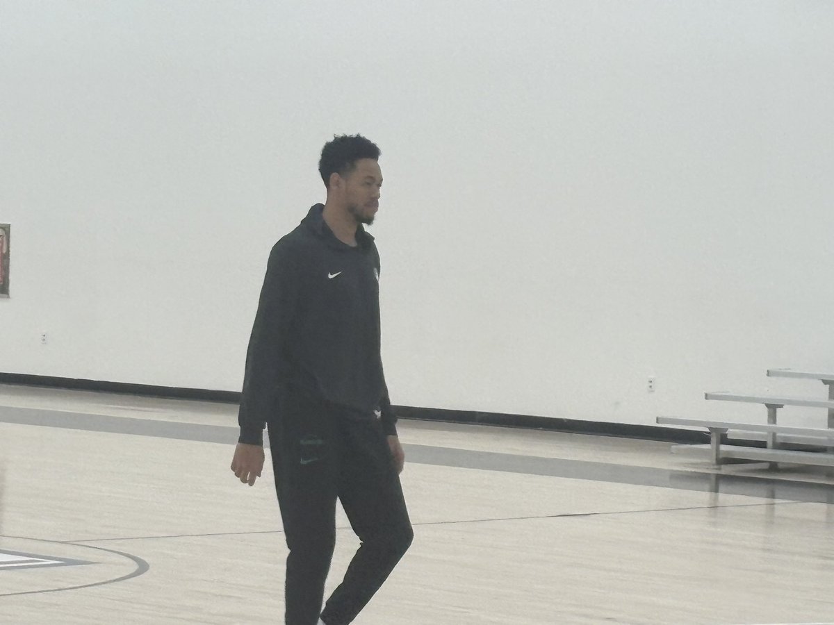 RealBobManning's tweet image. Sights at Celtics shoot 🏀 in NYC. 

Minott continuing to work back. Another Tatum workout.