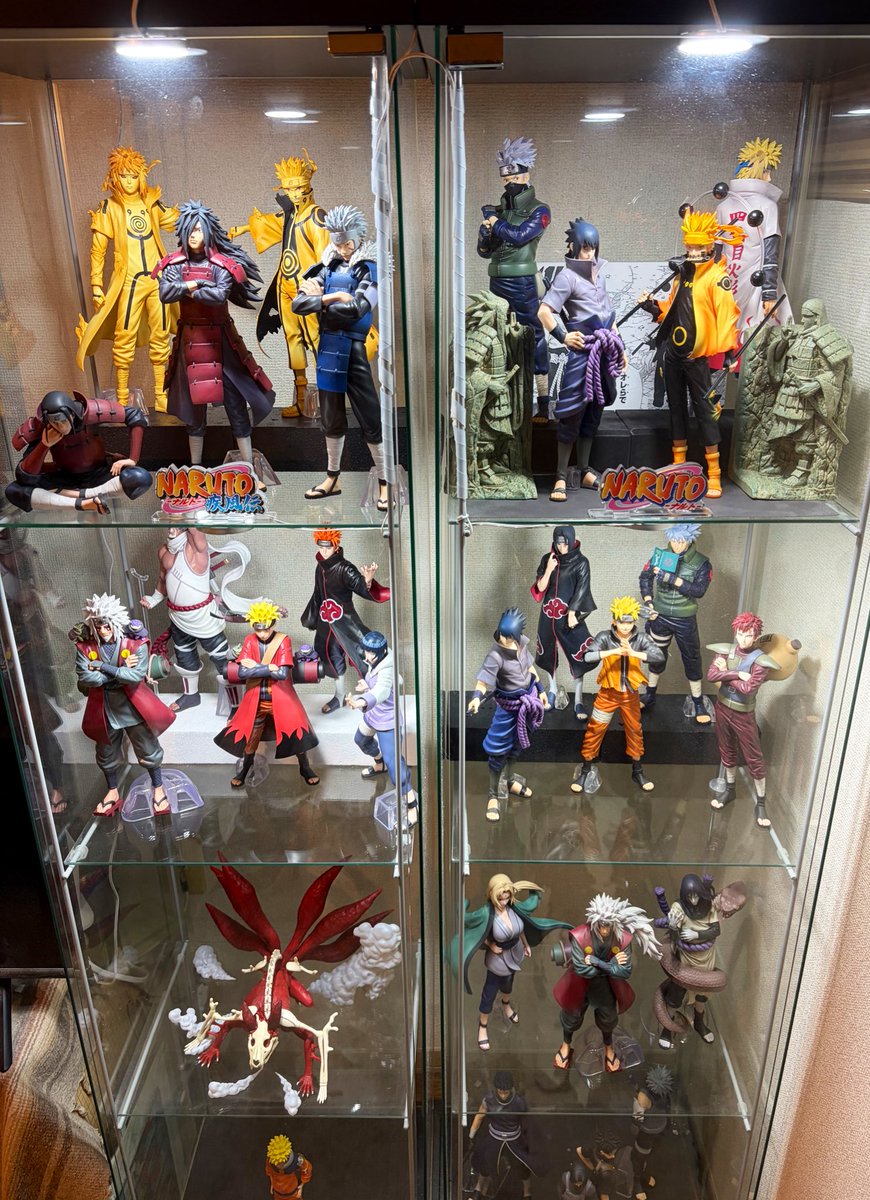 最近禁煙してましたが、夢に出てくるわ、
弁当の中身ゴミ箱捨てて、フタをテーブルに置くというアホな事しだしたので、喫煙アンロックしました。幸せです✨

今日はナルト1番くじの発売日だったので本気だしたってばよ^_^
アカネ様にはこれから専用ケースに入ってもらうため、一時的にフロアチェンジ🤙