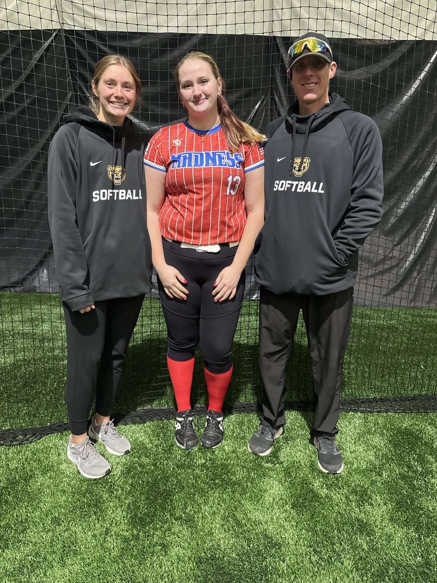 Olivia Smith 2027 - uncommitted tweet media