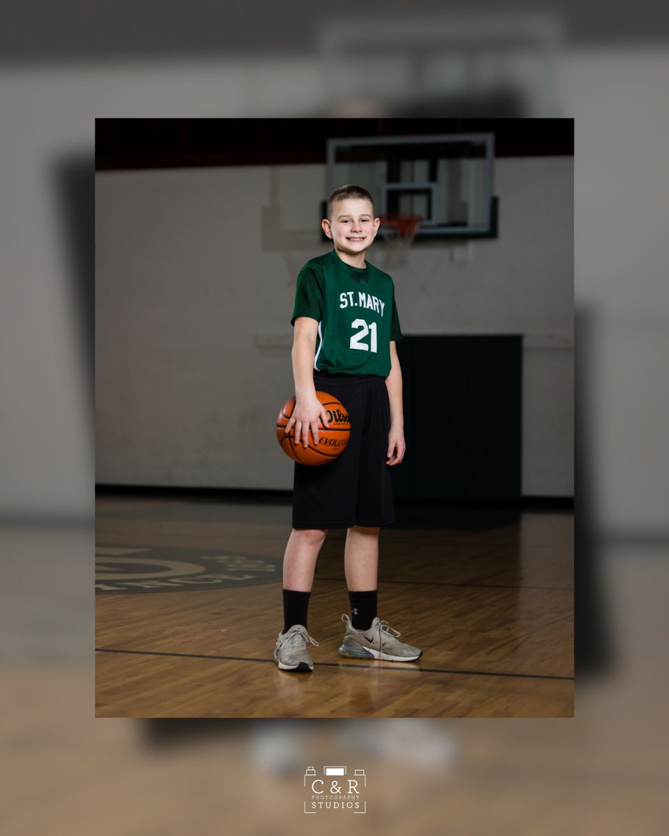 CRPhotoStudios's tweet photo. SMS Boys Basketball 💪🏀 https://t.co/rWVQsUefR6