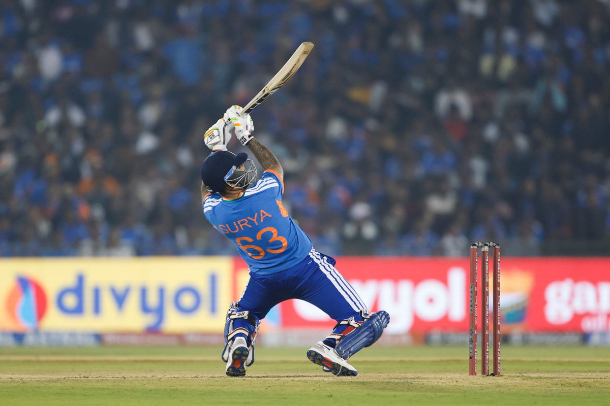imPankaj009's tweet photo. Suryakumar Yadav - 82*(37)
Ishan Kishan - 76(32) 
Shivam Dube - 36*(18) 

ONE OF THE ICONIC RUN-CHASE T20i , From 6/2 to 209 chase down in 15.2 overs 🤯
#INDvNZ #indvsnzt20 #SuryakumarYadav #IshanKishan https://t.co/WqqsibuYla