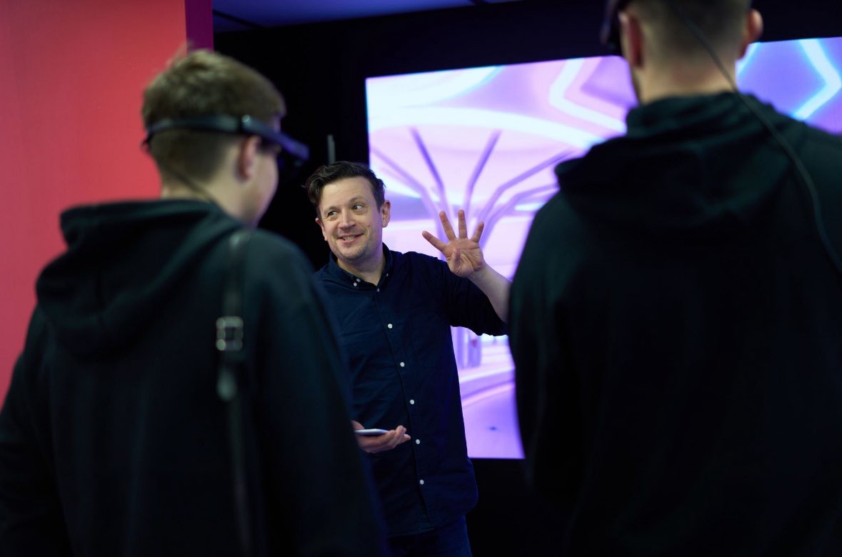 Draw & Code ✍️👩‍💻 tweet media