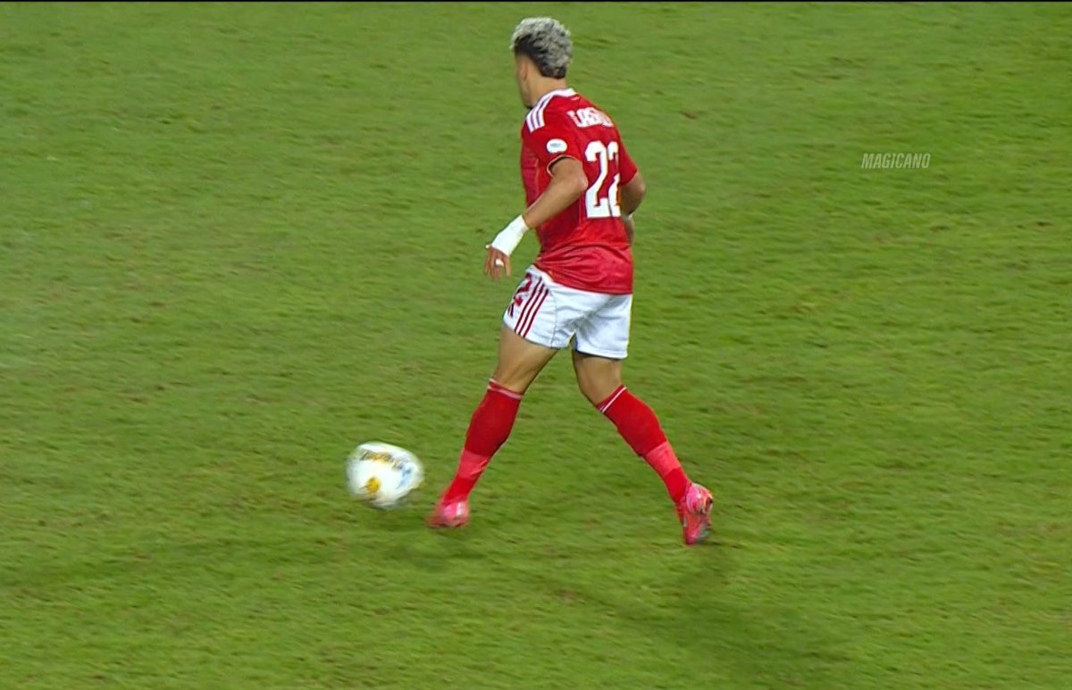 افضل لاعب داخل قارة افريقيا