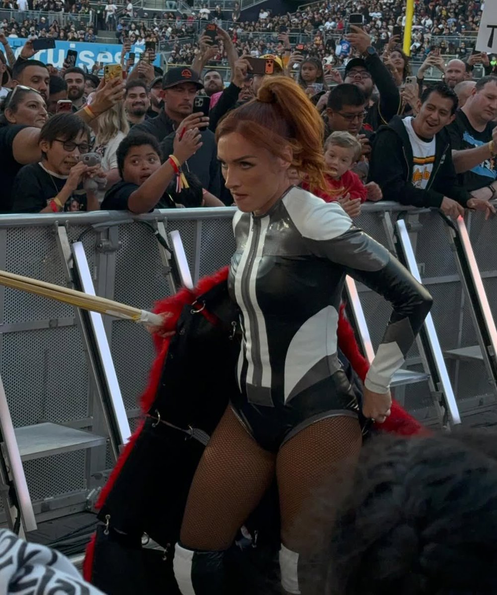 BECKY PINTEREST (@beckypinterest) on Twitter photo 