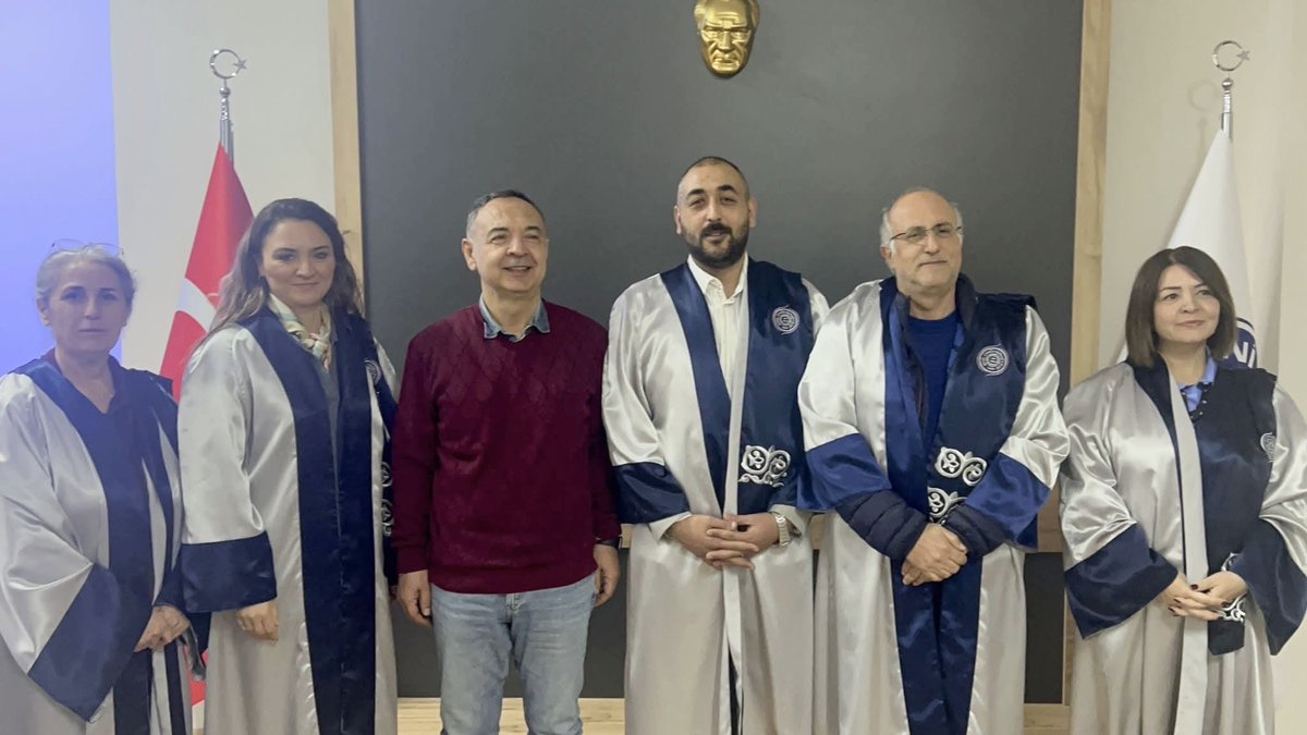 milliyyet_info's tweet photo. Qürur hissi ilə bildiririk ki, Milliyyət Araşdırmalar Mərkəzinin baş redaktoru Qulamhüseyn Məmmədov Dövlət Proqramı çərçivəsində doktorantura təhsili aldığı Ege Universitetində ⤵️ (1/2) https://t.co/ux7Hpa9WsE
