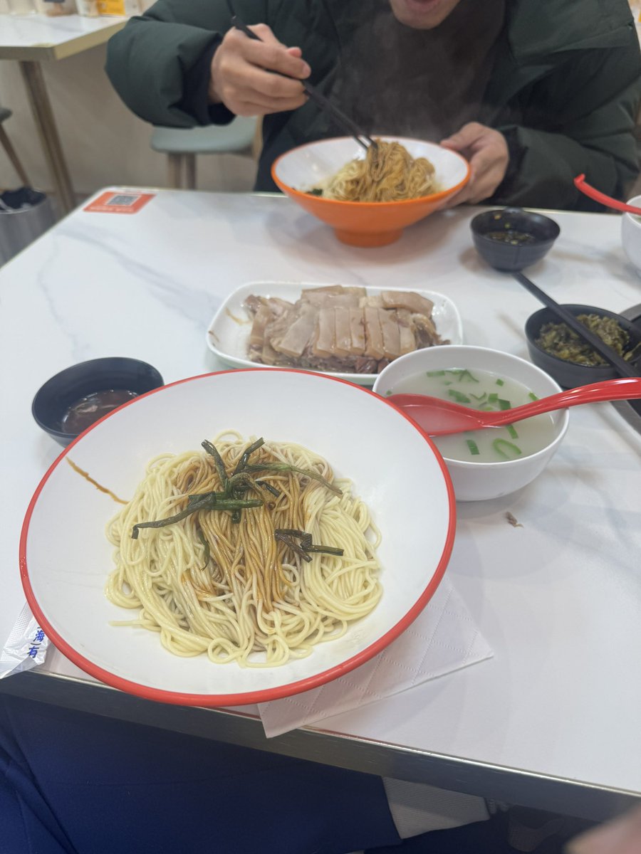 Swimming tweet media