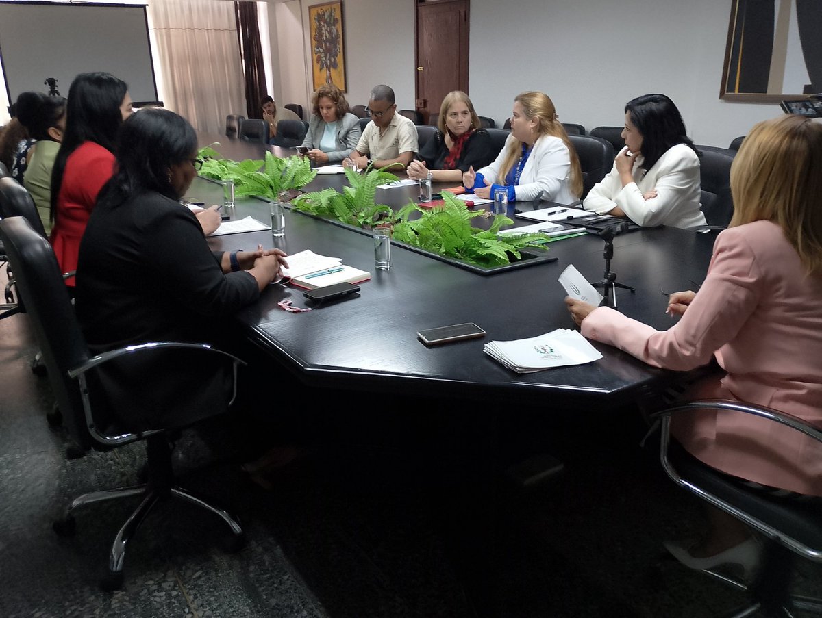 ‼️Se publica en la Gaceta Oficial de la República, la Ley 165 "Ley de la Salud Pública"🩺, instrumento jurídico reflejo del compromiso del Estado Cubano con la salud del pueblo.🇨🇺
<a href="/MINSAPCuba/">Ministerio de Salud Pública de Cuba</a>, <a href="/japortalmiranda/">José Angel Portal Miranda</a> <a href="/PresidenciaCuba/">Presidencia Cuba 🇨🇺</a>
#Cubavive