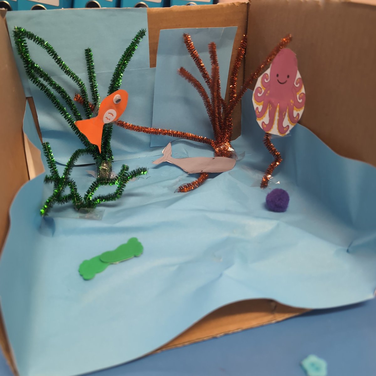 _VictoryPark_'s tweet image. Year 10s have been looking the environment and human impact this term, this week they have been making 3d dioramas of ecosystems and creating posters on different types of pollution and it's impact on the environment #appliedscience #ks4science #science #environmentalawareness