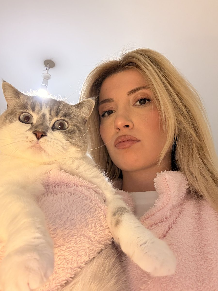 mimik yapmamis manyak tek kalmisim.