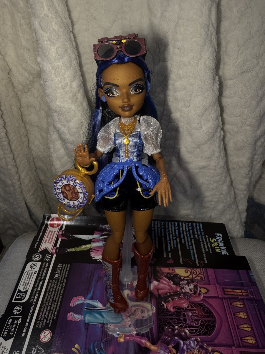 monsterhiii's tweet image. Robecca Steam G3 photo thread!!!🧵🪡