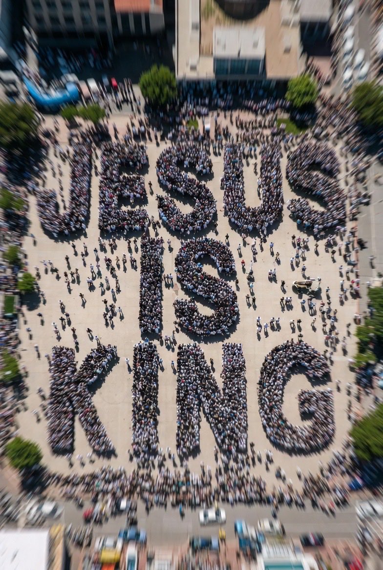 JESUS IS KING tweet media