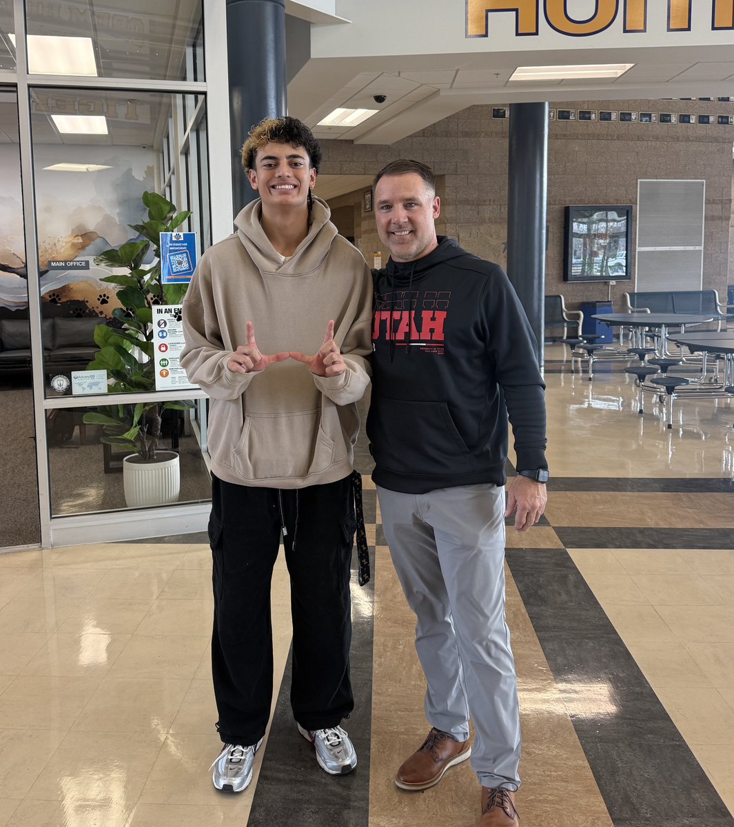 jagioane_'s tweet photo. Great time seeing @Colton_Swan today! #GoUtes❤️ 

@OremHSFootball @lancereynoldsjr @BrandonHuffman @BlairAngulo @Andy_Pham1 @adamgorney @BeehiveBuzz_ @SlingintheP @PrepRedzone @PrepRedzoneUT @On3 @Rivals @247Sports @247recruiting @UCReport @All_Poly_Sports @polynesiabowl @Utah_Football