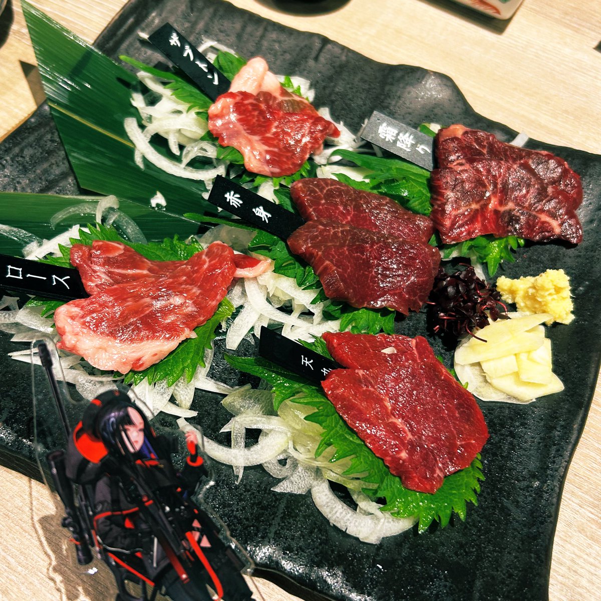 Sfika @c_sfika  さんとお馬さんパクパクしてきたーッ‼️‼️‼️‼️‼️最高に美味しい楽しい🅗🅔🅐🅥🅔🅝だった〜❤️✨❤️✨❤️✨❤️✨❤️✨ 