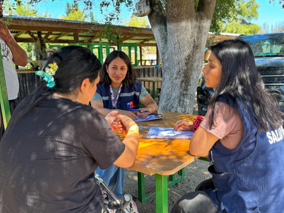 𝙀𝙦𝙪𝙞𝙥𝙤𝙨 𝙙𝙚 𝙨𝙖𝙡𝙪𝙙 𝙢𝙚𝙣𝙩𝙖𝙡 𝙫𝙞𝙨𝙞𝙩𝙖𝙣 𝙯𝙤𝙣𝙖𝙨 𝙖𝙛𝙚𝙘𝙩𝙖𝙙𝙖𝙨 𝙚𝙣 𝙚𝙡 𝙨𝙚𝙘𝙩𝙤𝙧 𝙙𝙚 𝙇𝙞𝙗𝙪𝙮📍

Profesionales llegaron hasta Bulnes, con el objetivo de entregar apoyo psicológico a las comunidades afectadas por los incendios forestales.