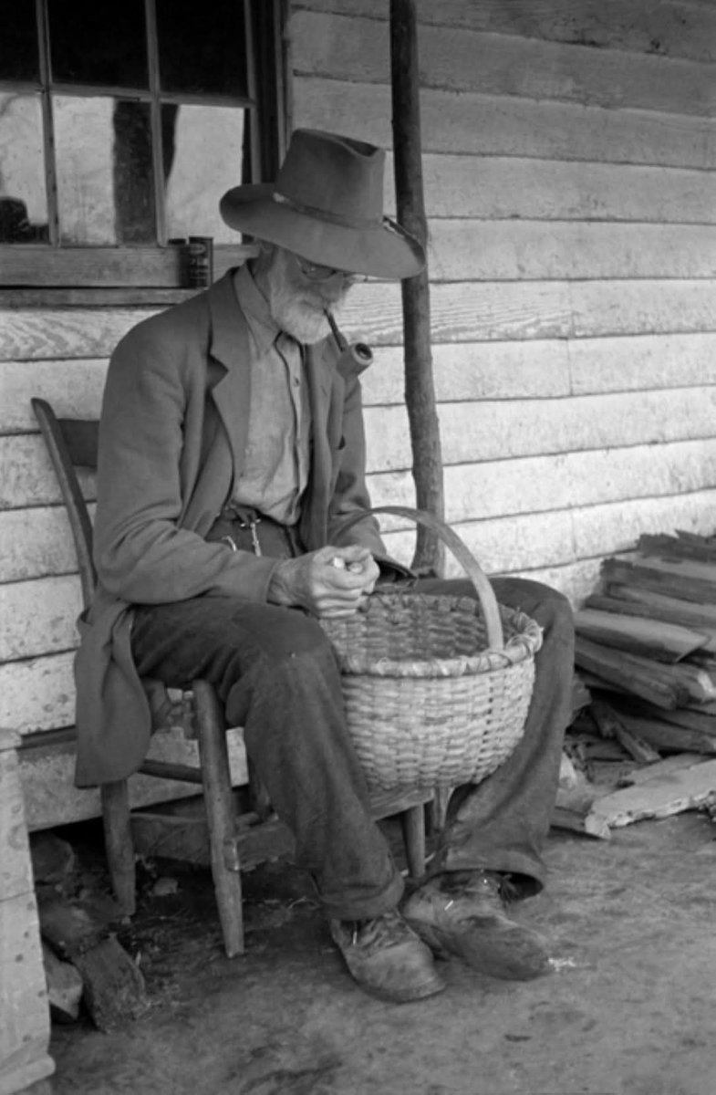Old Rag Mountain, Parc Nacional Shenandoah, Virgínia, 1935. 
📷  Arthur Rothstein
Font: Posterazzi