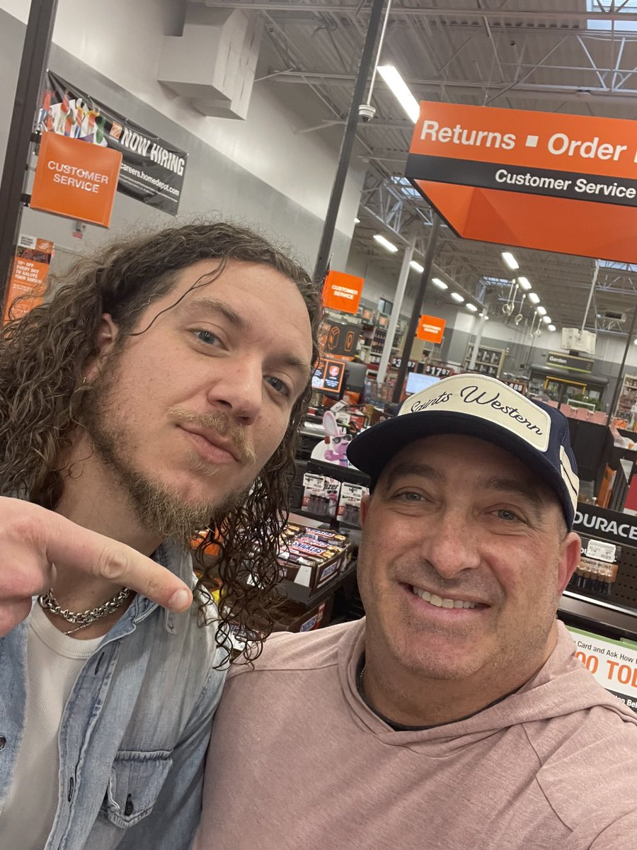 Home Depot run turns into a God moment. Grateful for this incredible and unexpected encounter w/ <a href="/brandonlake/">Brandon Lake</a>
Your music, worship, &amp; faith have made a real, life-changing impact on our family. Proof God shows up everywhere…even at the checkout. 
<a href="/saintwestern/">heoyoungmi</a> <a href="/SeacoastChurch/">Seacoast Church</a>