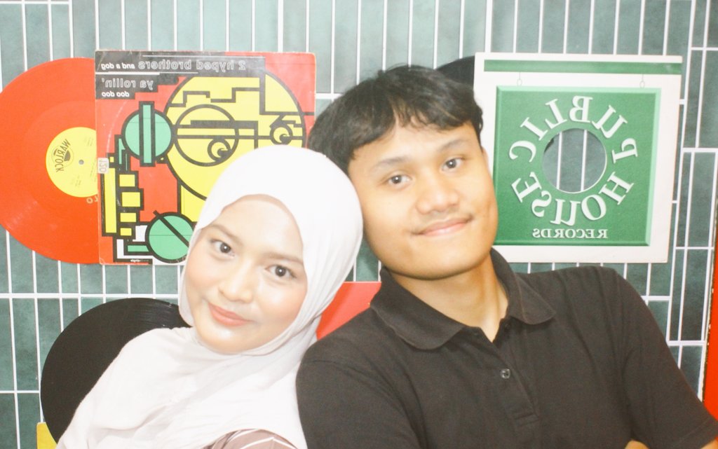 louibadoobee's tweet image. makaci bgt buat tour guide (fans) adek lui hari ini