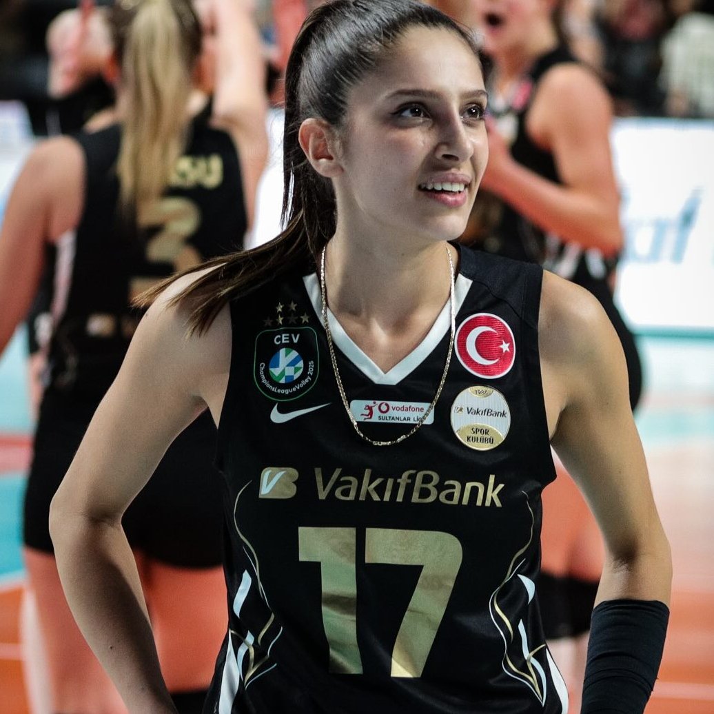 gibbybaris's tweet image. ⚫ Beşiktaş ile adı anılan Derya Cebecioğlu'nun transferi için siyah-beyazlı ekipten 30.000.000 TL (585.000 €) talep edildiği öğrenildi.

📌 Oyuncu ile THY’nin de ilgilendiği gelen bilgiler arasında

🗞️ @gundembjkcom