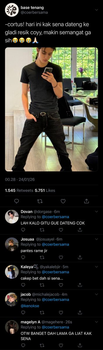 Keonhyeon_meng's tweet image. #keonhyeon one-tweet au

-; sebenernya udah biasa, tapi kadang masi pada kaget kalo keno tiba-tiba muncul di samping sena.