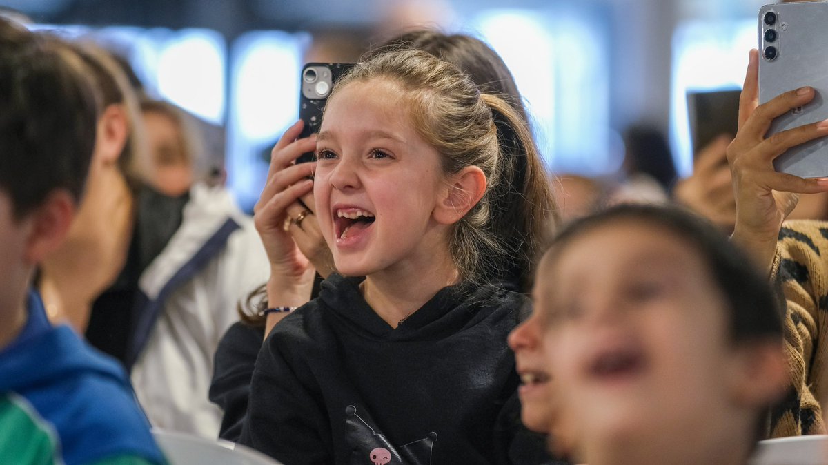 “Okula Bi’Mola” dedik, doya doya eğlendik! 🤩

Çocukların hayal gücünü harekete geçiren atölyeler, unutulmaz etkinlikler ve inanılmaz sahne şovlarıyla dolu anlar sizlerle!

📍 Kocaeli Bilim Merkezi