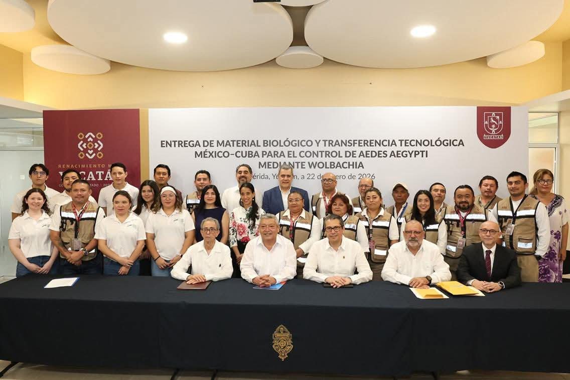 EmbaCuMex's tweet photo. 🇨🇺🇲🇽En @UADYoficial se entregó a @MINSAPCuba material biológico para control mosquito Aedes aegypti, con tecnología Wolbachia.

Agradecemos a México por esta transferencia tecnológica solidaria.

Fortalecerá prevención del dengue, zika y chikungunya.

🔗https://t.co/hdI8jrQEyF https://t.co/u4aw3jGnyq