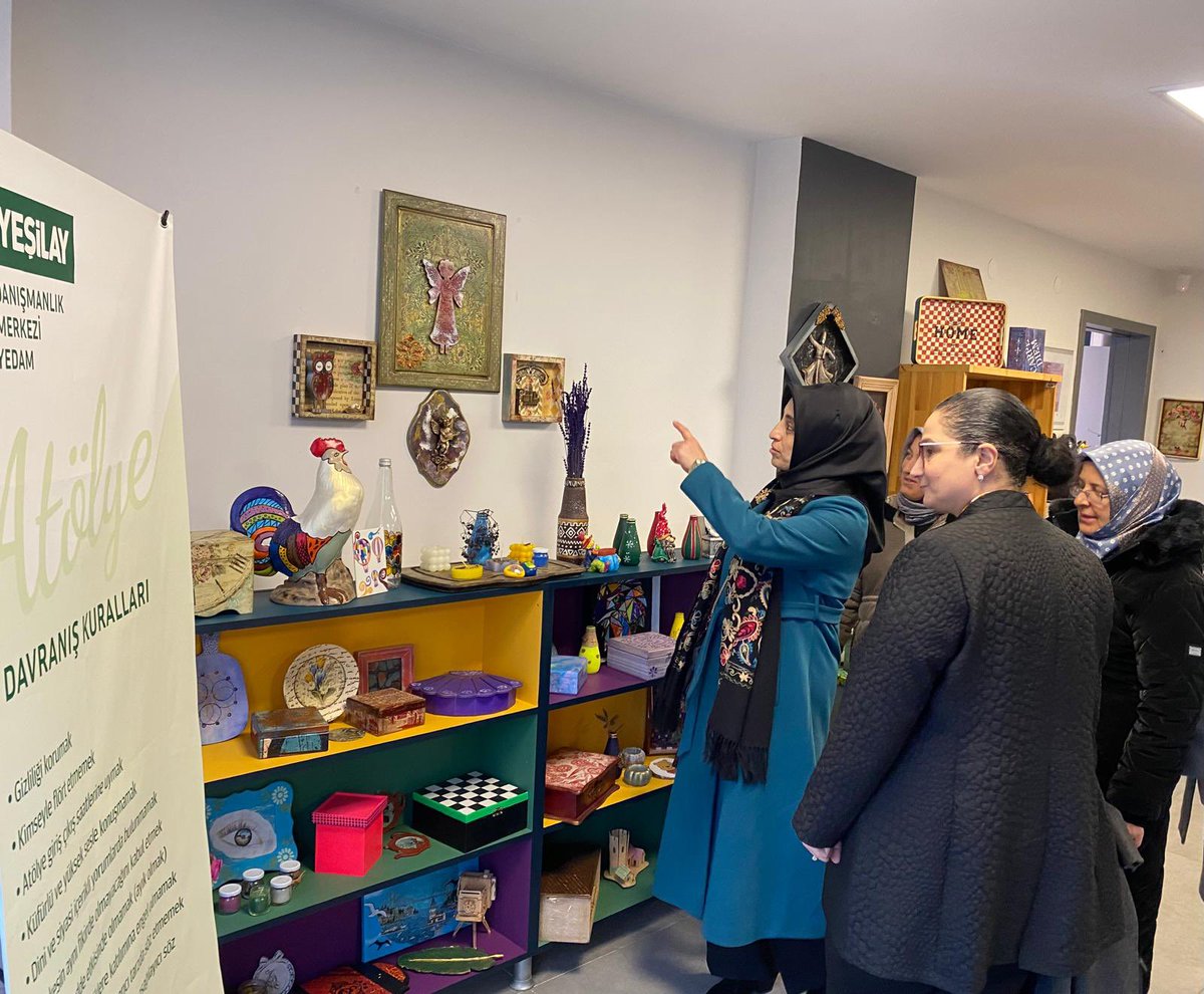 Ümraniye Yedamı ilçe kadın kolları başkanımız <a href="/arifegumus25/">Arife Gumuş</a> ve yürütmesiyle birlikte ziyaret ettik.
Nazik ev sahiplikleri ve misafirperverlikleri için teşekkür ederiz…