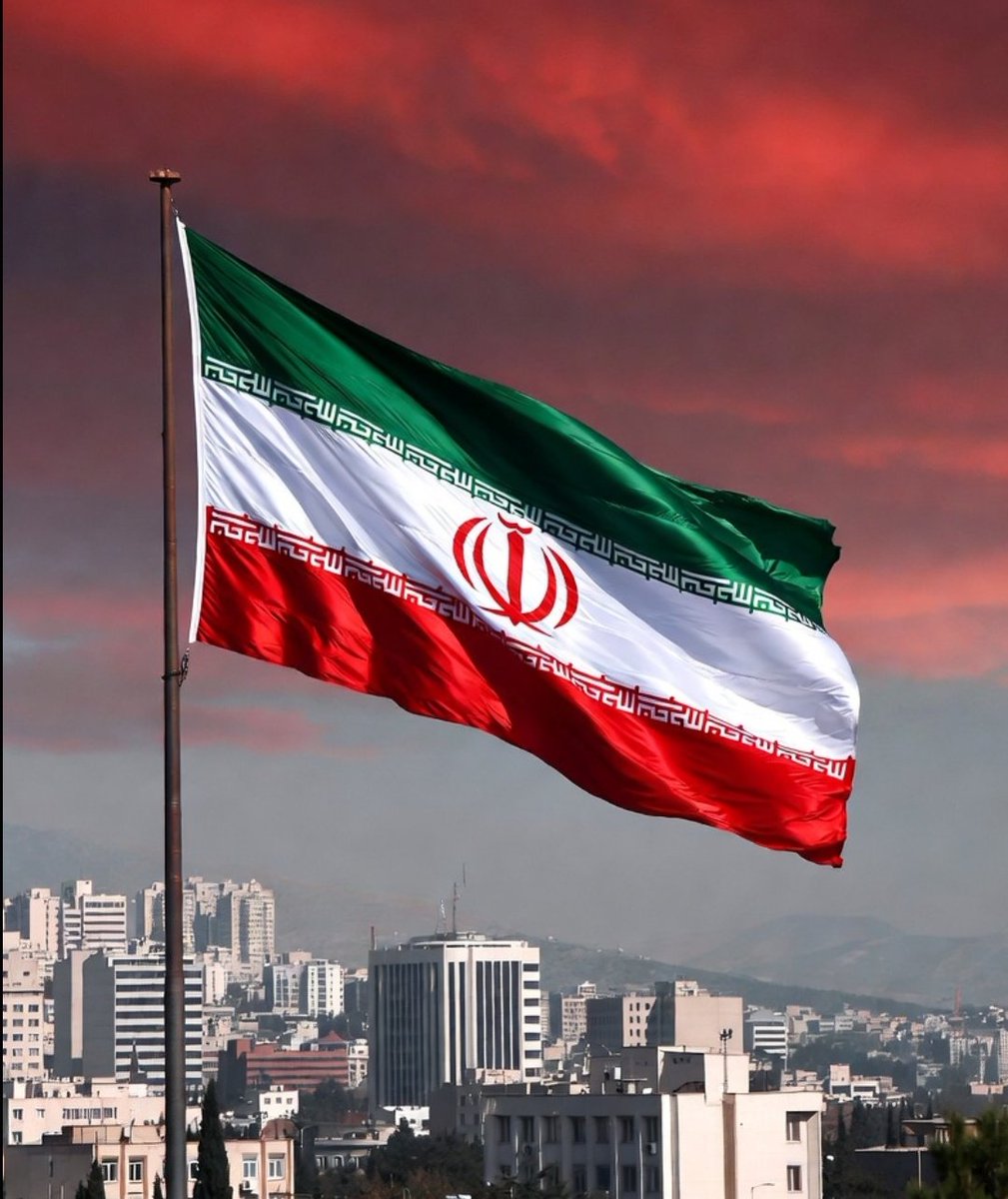 Megatron_ron's tweet photo. BREAKING:

🇷🇺🇮🇷 Russia urges its citizens not to travel to Iran 

Russian Foreign Ministry spokeswoman Maria Zakharova has advised Russian citizens against travelling to Iran "until the security situation has fully normalised." 

She also urges Russians in Iran to "follow safety precautions, avoid taking photos and videos, and comply with local law enforcement requests."