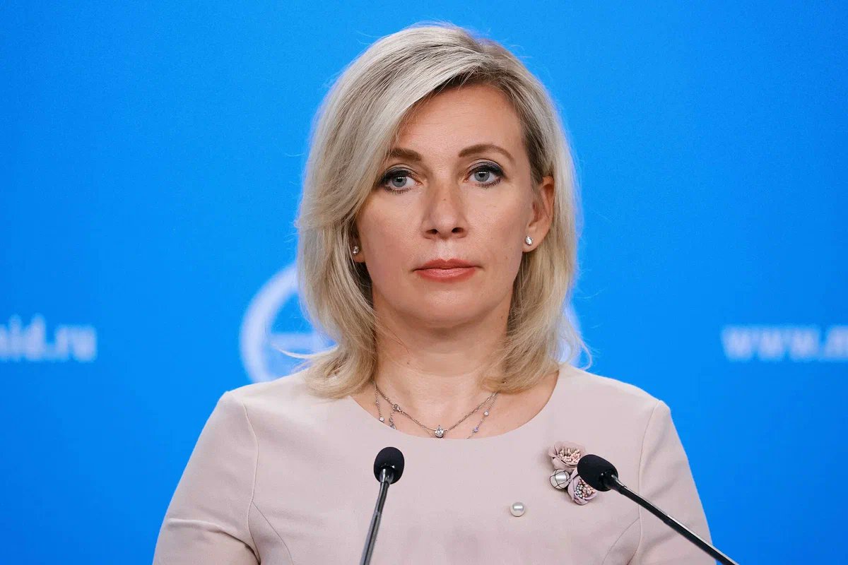 Megatron_ron's tweet photo. BREAKING:

🇷🇺🇮🇷 Russia urges its citizens not to travel to Iran 

Russian Foreign Ministry spokeswoman Maria Zakharova has advised Russian citizens against travelling to Iran "until the security situation has fully normalised." 

She also urges Russians in Iran to "follow safety precautions, avoid taking photos and videos, and comply with local law enforcement requests."