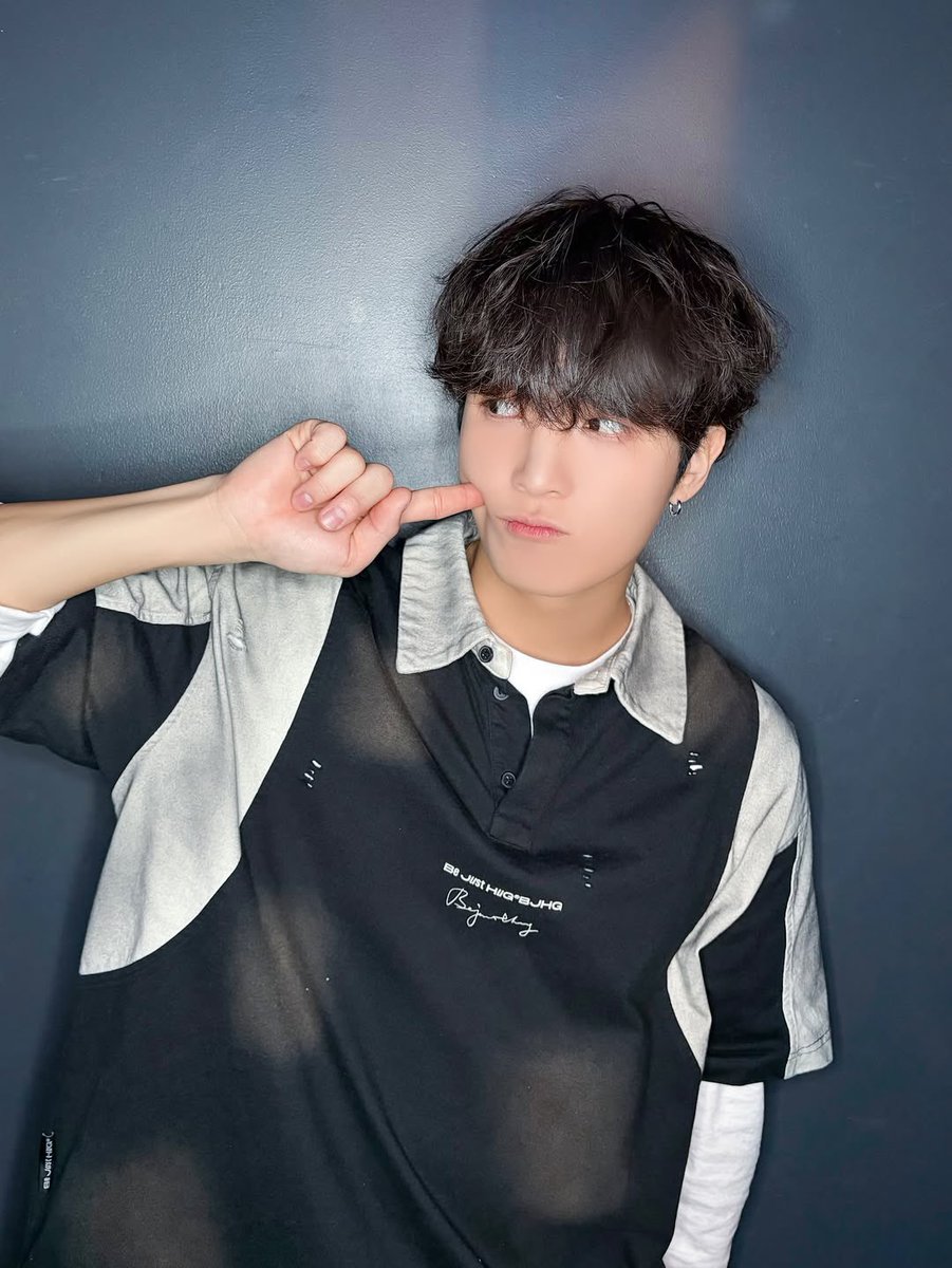 𝘽𝙀𝙃𝙄𝙉𝘿 𝙁𝙄𝙇𝙈 𝙞𝙣 𝟔𝙏𝙃 𝙈𝙄𝙉𝙄 𝘼𝙇𝘽𝙐𝙈 [𝙃𝙊𝙐𝙎𝙀 𝙊𝙁 𝙏𝙍𝙄𝘾𝙆𝙔 : 𝙒𝙍𝙀𝘾𝙆𝙄𝙉𝙂 𝙏𝙃𝙀 𝙃𝙊𝙐𝙎𝙀] 𝙊𝙁𝙁𝙇𝙄𝙉𝙀 𝙀𝙑𝙀𝙉𝙏 

#xikers #싸이커스 #サイカース 
#SUMIN #xikers_film