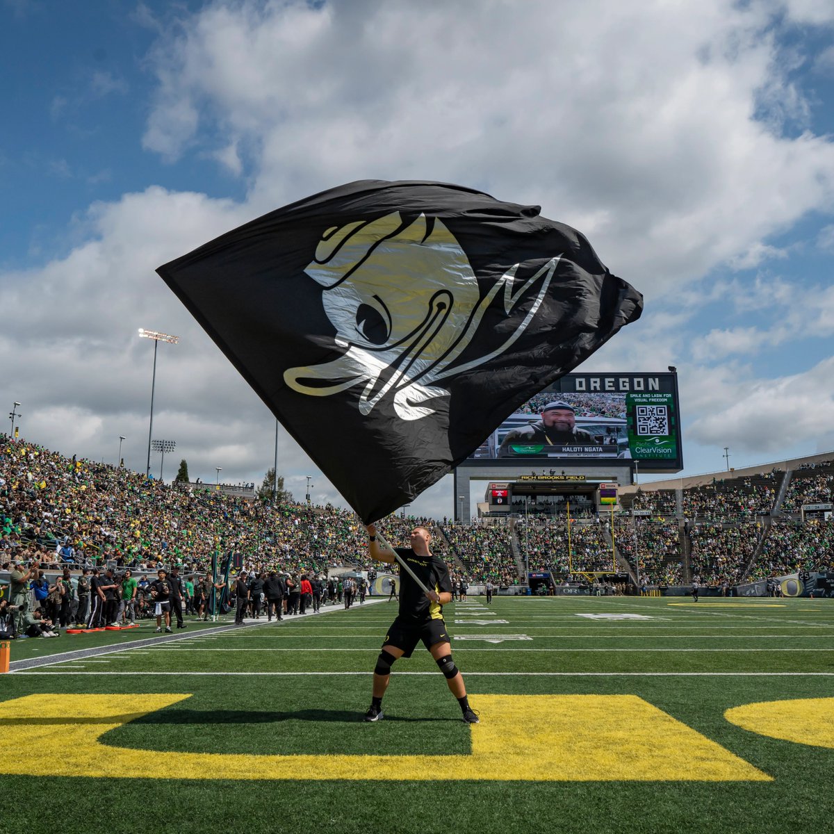 Oregon Duck Tickets tweet media