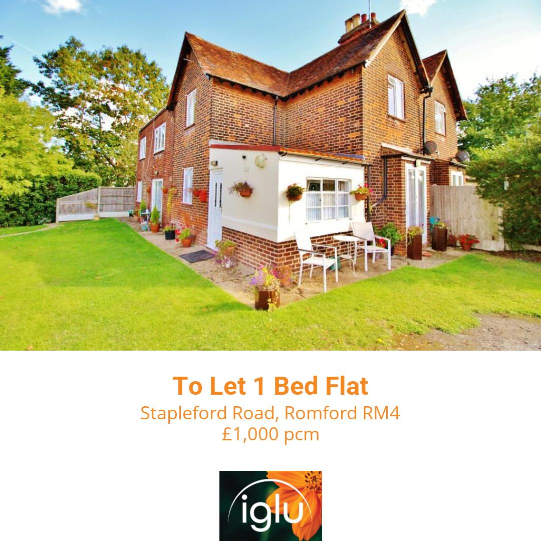 New Property To Let
Stapleford Road, Romford RM4
To Let 1 Bed Flat £1,000 pcm

🌟 Beautifully finished, fully furnished first floor flat  
🏡 Open plan living room and kitchen  
🛏️ Separate bedroom with en-suite shower room  
🌳 Quiet...