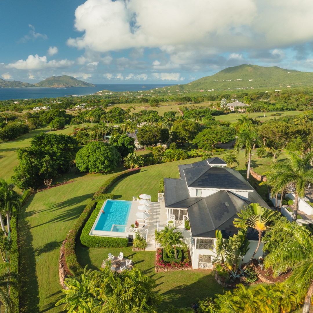 FSNevis's tweet image. Some views take your breath away every single time. Ours? Endless Caribbean skies and sparkling waters from the comfort of your villa. #ResidenceRentals #FSNevis