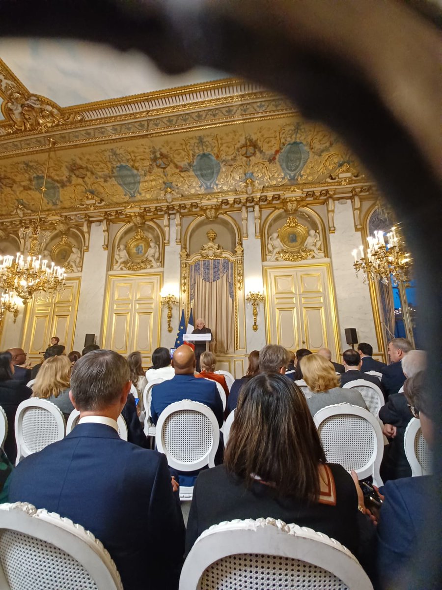 Senka Burić tweet media