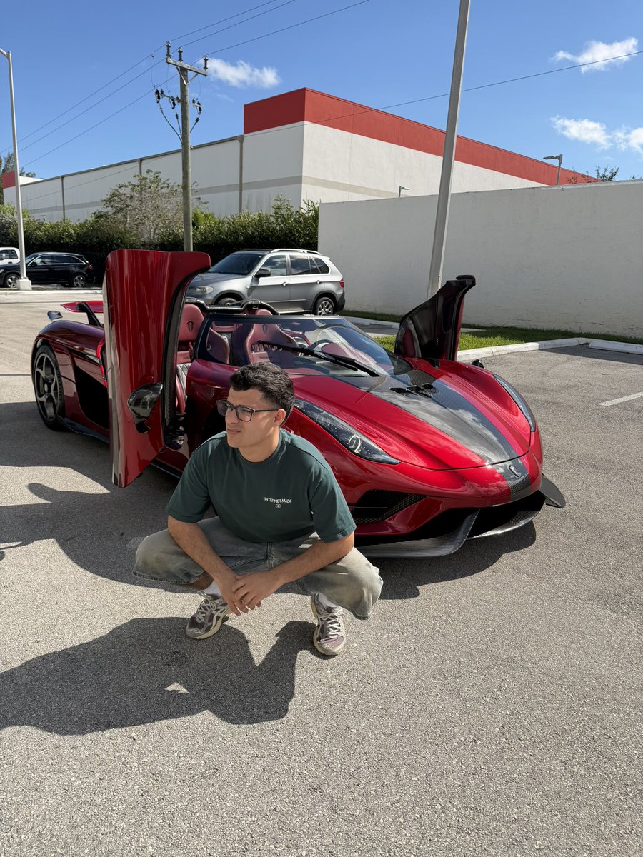 Stable Ronaldo tweet media