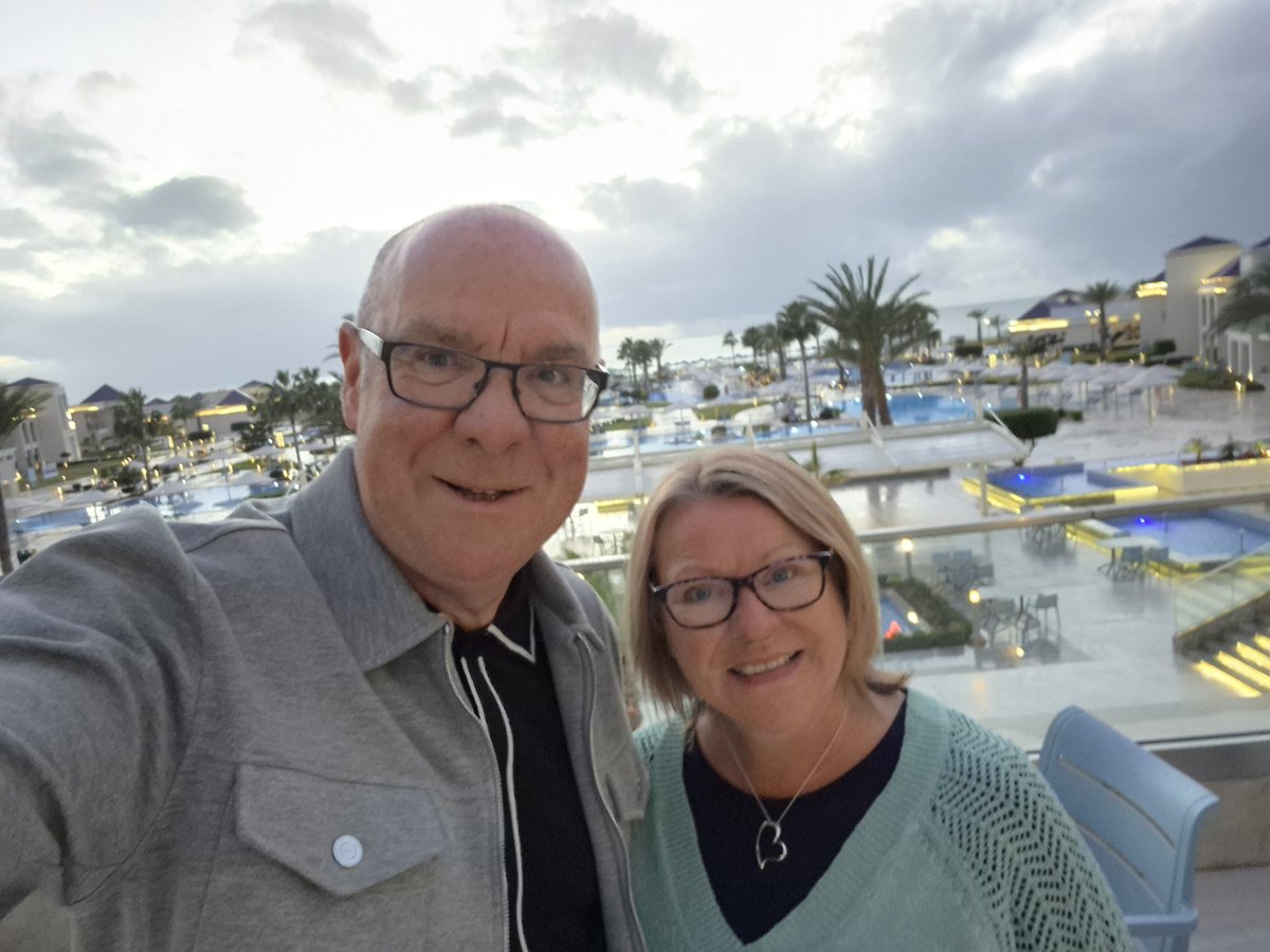 Ready for a bit of dinner with <a href="/NicolaNicholso6/">Nicola Nicholson</a> 🏖🇲🇦